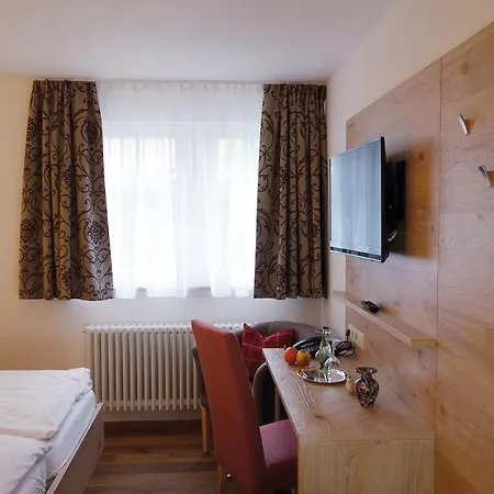 Landgasthof Zum Adler Hotel 3*